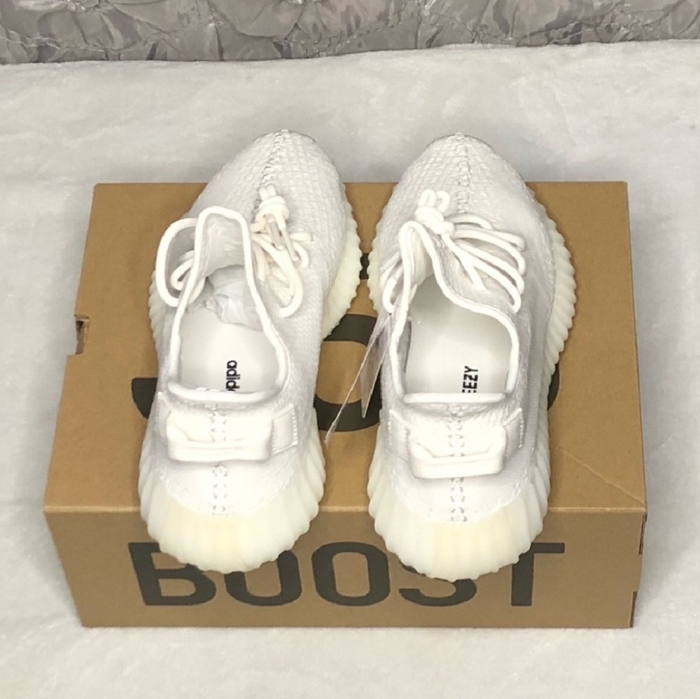 Yeezy triple white sz 10.